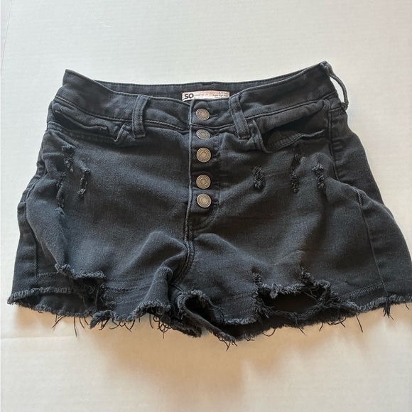 SO Black Distressed Jean Shorts - Picture 1 of 4